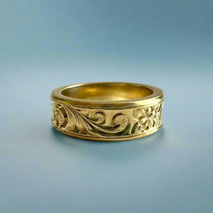 Concave Old English & Plumeria 6mm Ring in 14K Green Gold in size 5 1/4
