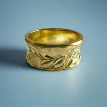 Load image into Gallery viewer, Concave Hibiscus Kiss Design with Shiny Maile 10mm Ring in 14K Green Gold in size 10 1/4
