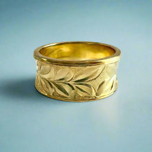 Load image into Gallery viewer, Concave Hibiscus Kiss Design with Shiny Maile 10mm Ring in 14K Green Gold in size 10 1/4
