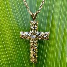 Load image into Gallery viewer, Shiny Maile Scalloped Cross Pendant with Diamond in 18K Yellow Gold
