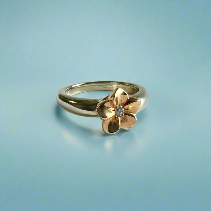 Two-tone Simply Romantic Ring with Diamond in 18K Pink & White Gold