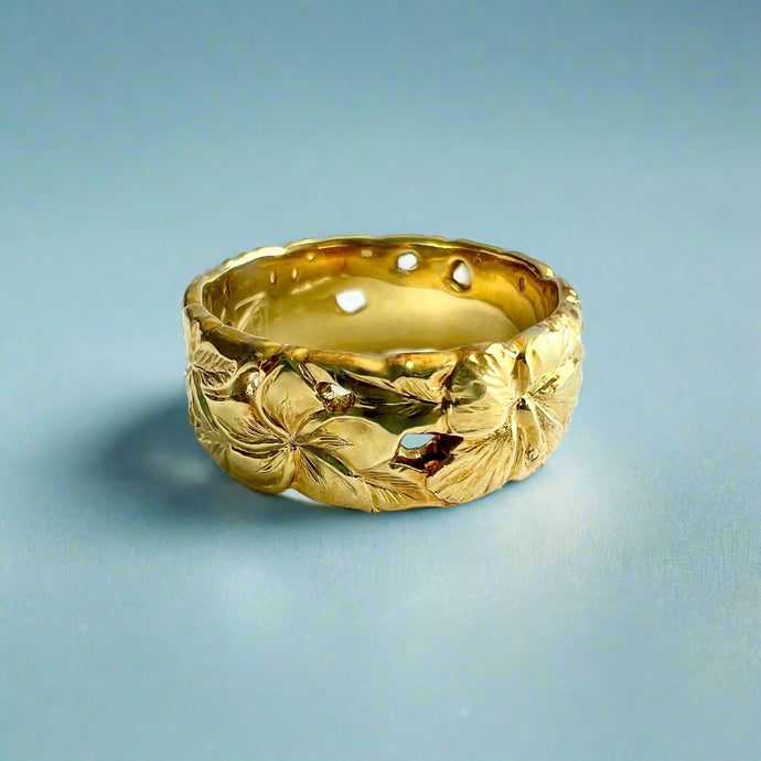 Pukalani Filigree 8mm Flower Ring in 14K Green Gold