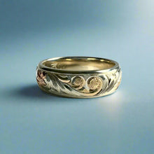 Load image into Gallery viewer, Tri-Color Hawaiian Haku Lei 6mm Ring in 14K Gold

