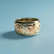 Load image into Gallery viewer, Tri-Color Hawaiian Haku Lei 12mm Ring in 14K Gold
