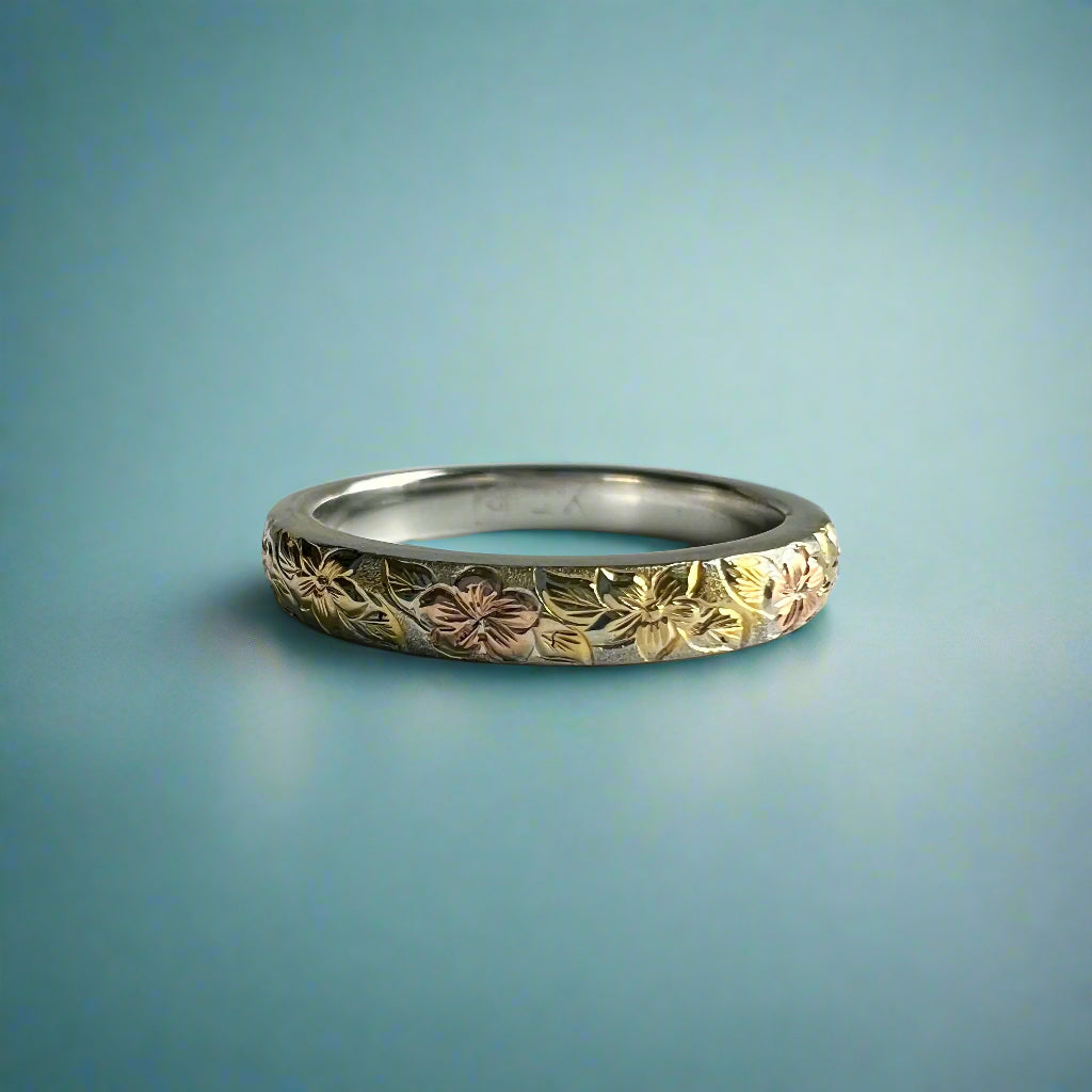 Multicolor Hawaiian Haku Leilani 3mm Ring in 14K Gold