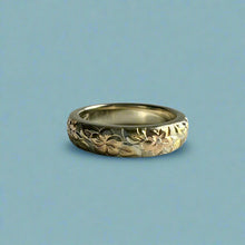 Load image into Gallery viewer, Multicolor Hawaiian Haku Leilani 4mm Ring in 14K Gold
