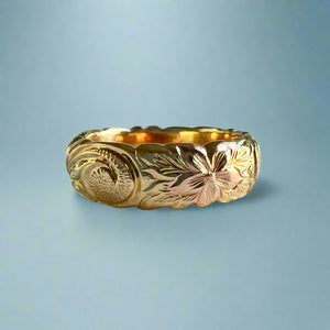 Tri-Color Scalloped 6mm Hibiscus & Old English Hawaiian Ring in 14K Gold