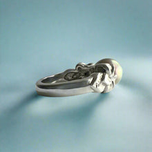 Load image into Gallery viewer, Plumeria w/ Leaf &amp; Diamonds Black Pearl Ring in Platinum
