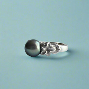 Small Plumeria with Leaf Pearl Ring in 14K White Gold in size 5 5/8