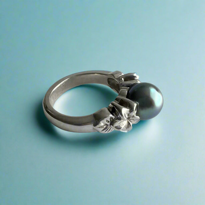 Small Plumeria with Leaf Pearl Ring in 14K White Gold in size 5 5/8