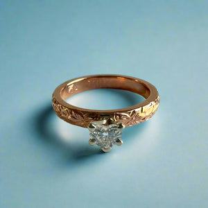 Shiny Maile 3mm Solitaire with Diamond in 14K Pink Gold in size 5