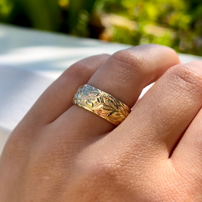 Maile and Hibiscus 8mm Hawaiian Ring with rope border in 14K Yellow Gold in size 8 