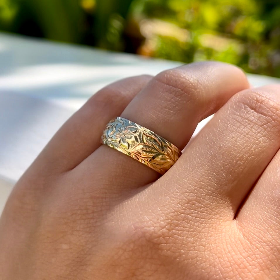 Maile and Hibiscus 8mm Hawaiian Ring with rope border in 14K Yellow Gold in size 8 