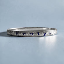 Load image into Gallery viewer, Shiny Maile &amp; Hibiscus 6mm "Kuuipo" Bangle Bracelet in 14K White Gold in size 7 1/2
