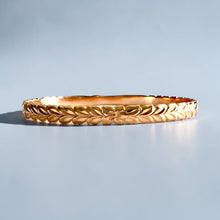 Load image into Gallery viewer, Scalloped Shiny Maile &amp; Hibiscus 6mm Bangle Bracelet in 14K Pink Gold in size 7 3/4
