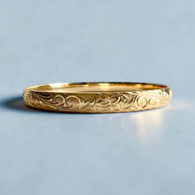 Load image into Gallery viewer, Old English &amp; Hibiscus 6mm Bangle Bracelet in 14K Yellow Gold in size 7 3/4
