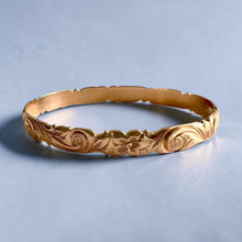 Load image into Gallery viewer, Scalloped Old English &amp; 2x Hibiscus 8mm Makana Bangle Bracelet in 14K Pink Gold in size 8
