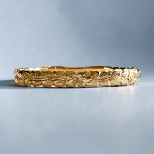 Load image into Gallery viewer, Scalloped Long Leaf Maile 8mm "Kuuipo" Bangle Bracelet in 14K Yellow Gold in size 8
