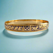 Load image into Gallery viewer, Raised Old English &amp; Shiny Maile 10mm &quot;Kuuipo&quot; Bangle Bracelet in 14K Yellow Gold
