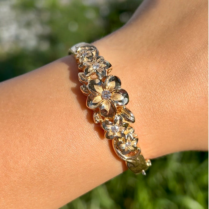 Medium Five Diamond Plumeria Hinge & Clasp Hawaiian Bracelet in 14K Yellow Gold