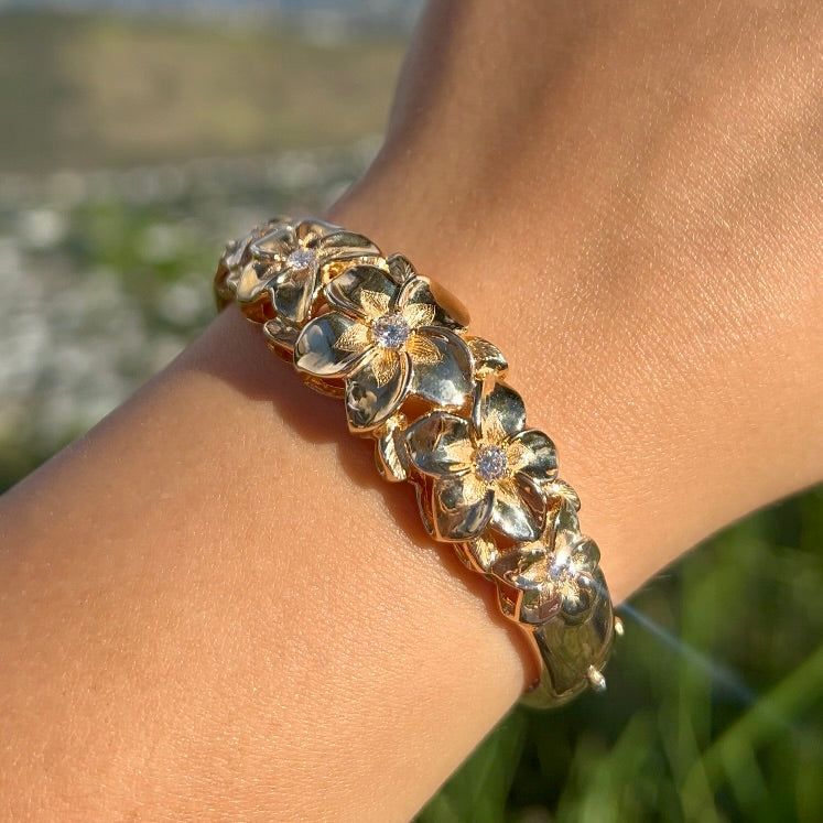 Large Five Diamond Plumeria Hinge & Clasp Hawaiian Bracelet in 14K Yellow Gold