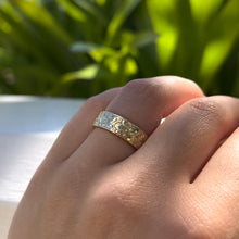 Load image into Gallery viewer, 6mm flat Hawaiian ring with hibiscus flowers

