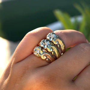 Two-tone Something Romantic Hawaiian Flower Rings 