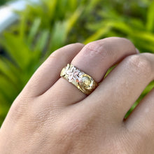 Load image into Gallery viewer, Tri-Color Scalloped 8mm Hibiscus &amp; Old English Hawaiian Ring in 14K Gold
