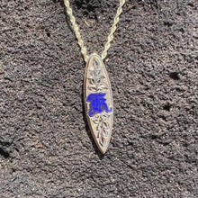Load and play video in Gallery viewer, Maile Leaf Design Surfboard Pendant in 14K Yellow Gold w/ Initial K in Cobalt Blue Enamel
