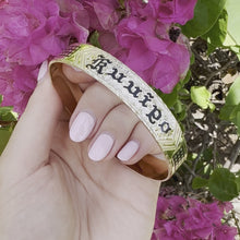 Load and play video in Gallery viewer, Old English w/ Kahili 12mm Hawaiian Bangle in 14K Yellow Gold
