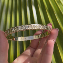 Load and play video in Gallery viewer, 8mm Plumeria w/ Leaf &amp; Diamonds Hawaiian Bangle Bracelet in 14K Yellow Gold
