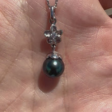 Load and play video in Gallery viewer, Plumeria Necklace w/ 0.05ct Diamond &amp; 8-8.5mm Tahitian Black Pearl in 14K White Gold
