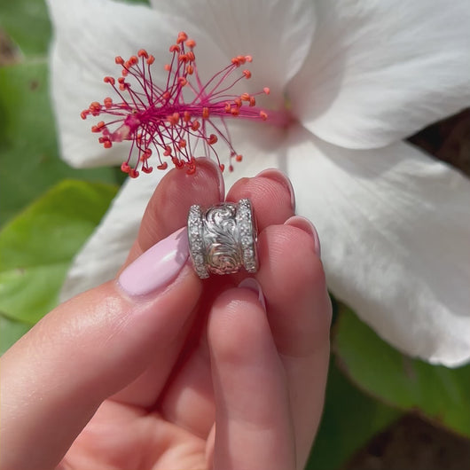 Maile Leaf engraved Hawaiian Pendant with diamonds border