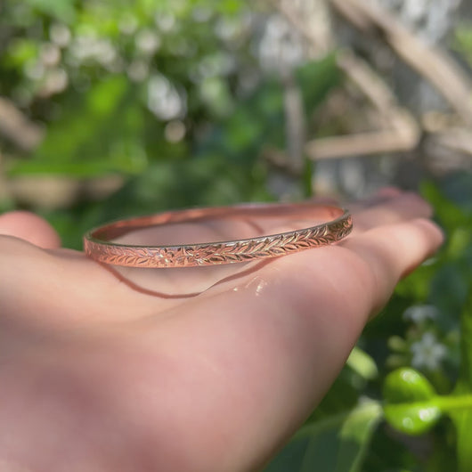 Engraved Hawaiian bracelet 