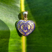 Load image into Gallery viewer, Small Ali&#39;i Hawaiian Heart Pendant w/ Initial &quot;K&quot;
