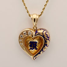 Load image into Gallery viewer, Ali&#39;i Hawaiian Heart Pendant &quot;K&quot; w/ Five Diamonds

