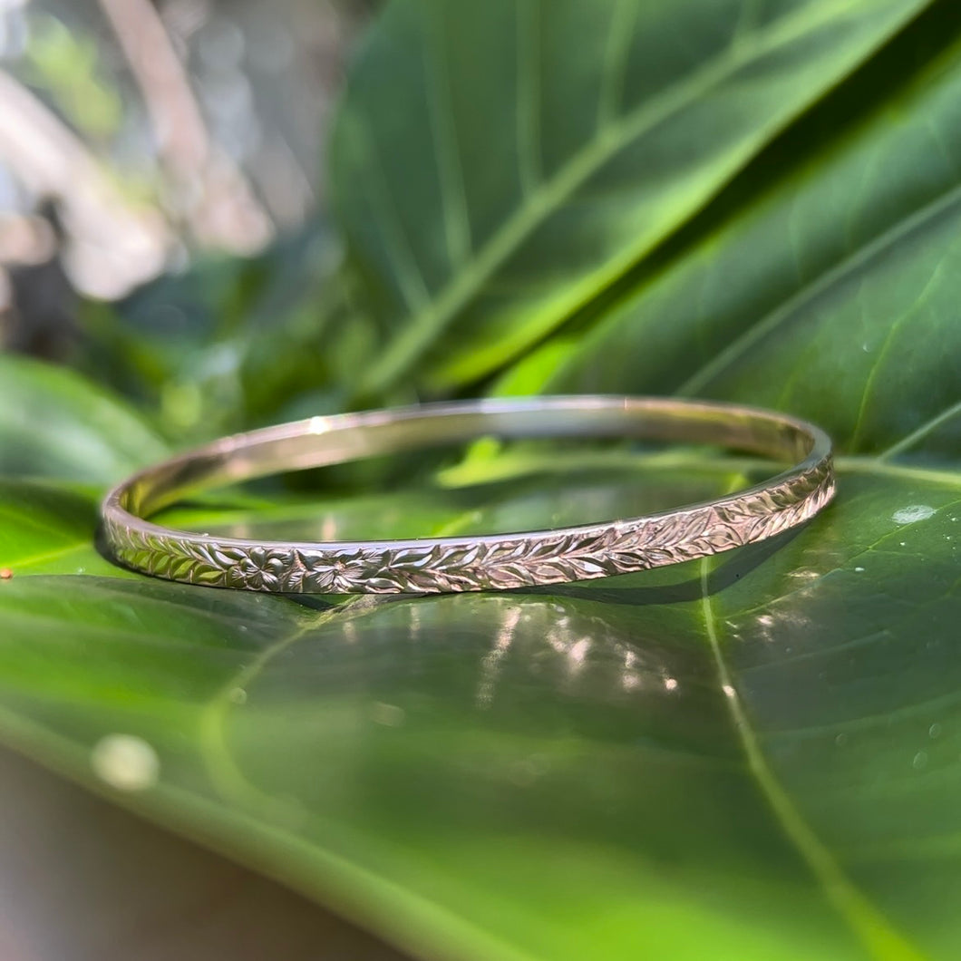 Shiny Maile Hibiscus & Plumeria 4mm Hawaiian Bangle in 14K Pink Gold