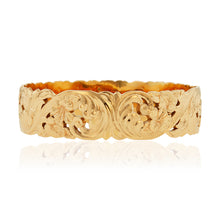 Load image into Gallery viewer, Hibiscus and Scroll engraving detail on Gold Hawaiian Heirloom Bracelet

