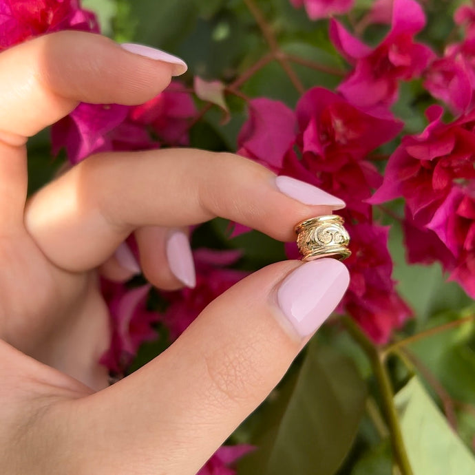 Small Hawaiian Bead with Old English Design in 14K Gold