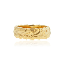 Load image into Gallery viewer, Scalloped Shiny Maile 6mm Ring - Philip Rickard
