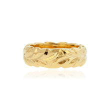 Load image into Gallery viewer, Scalloped Shiny Maile 6mm Ring - Philip Rickard
