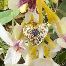 Load image into Gallery viewer, Small Hawaiian Heart Pendant w/ Alexandrite in Green Gold
