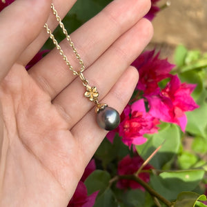Plumeria pendant with Tahitian black pearl 