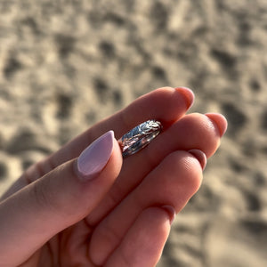 Hawaiian Maile Ring with engraving