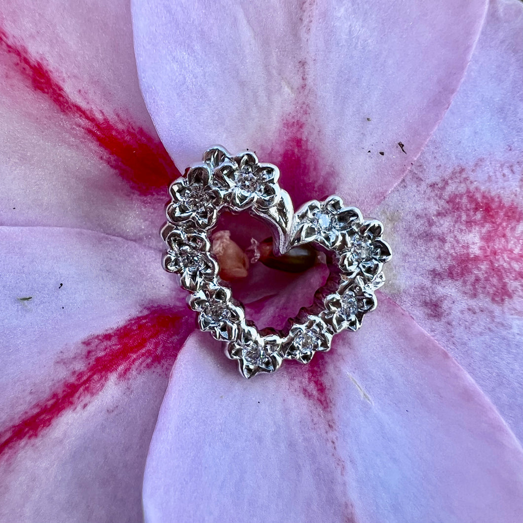Small Slanted Hawaiian Heart Pendant w/ Diamonds