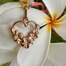Load image into Gallery viewer, Hawaiian Heart Pendant with engraved three plumeria flowers
