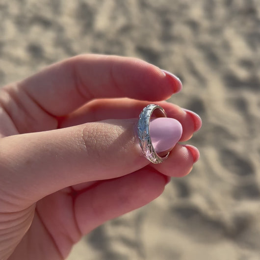 White gold Hawaiian ring